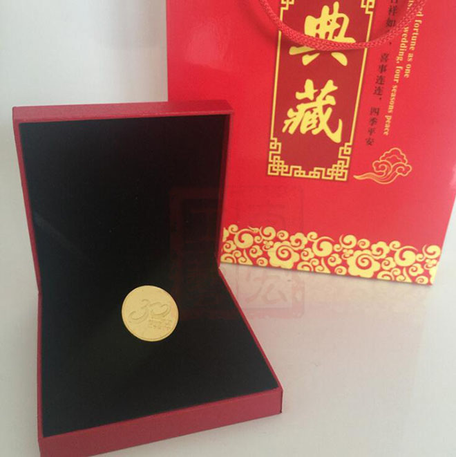 保险公司周年徽章礼品定制